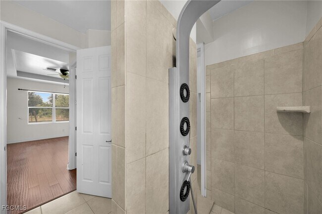 Building Photo - 3326 SW 8th St