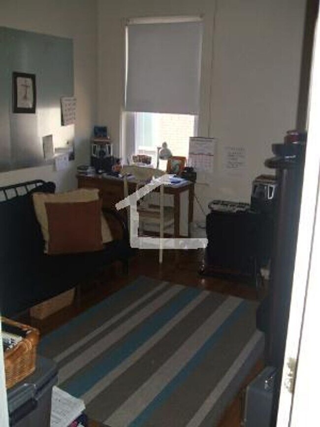 Building Photo - Fenway 1 bed split - available 9/5