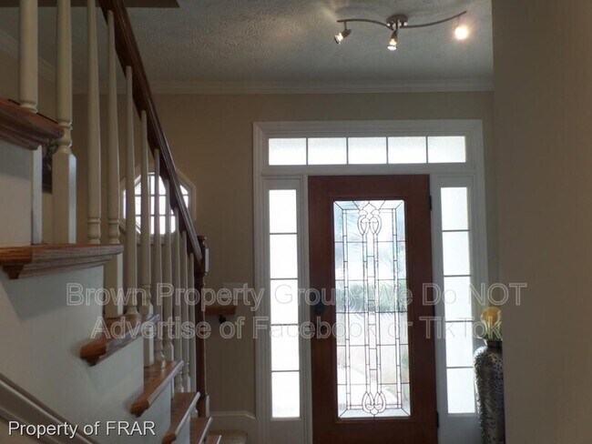 Building Photo - 124 Highgrove Ct