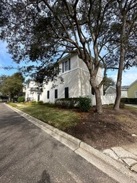 Building Photo - Amelia Island Awaits: Move-In-Ready One-Bedroom Oasis in Amelia Park, Fernandina Beach!