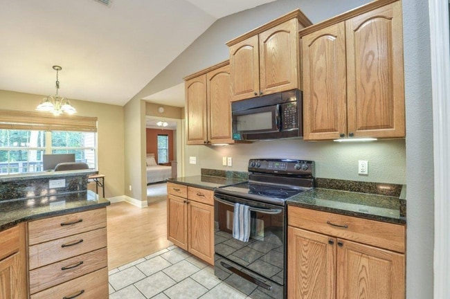 Building Photo - 3513 Larkspur Ln