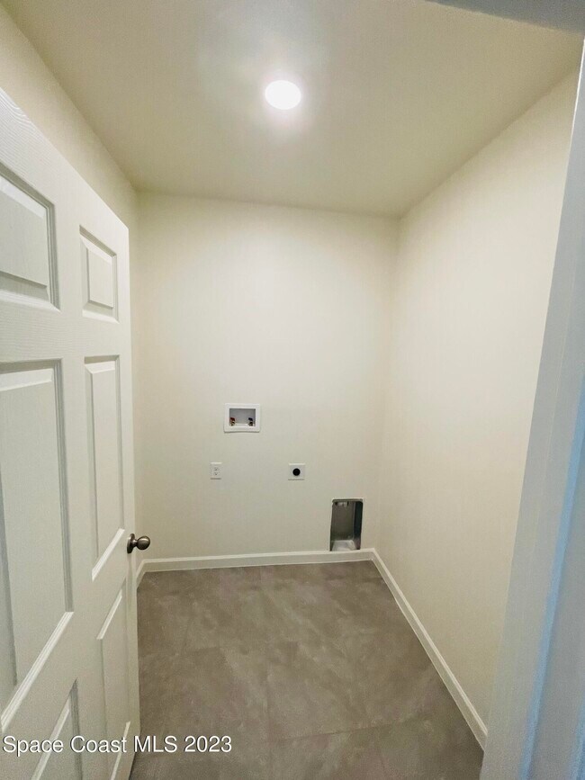 Building Photo - 5102 Talbot Blvd