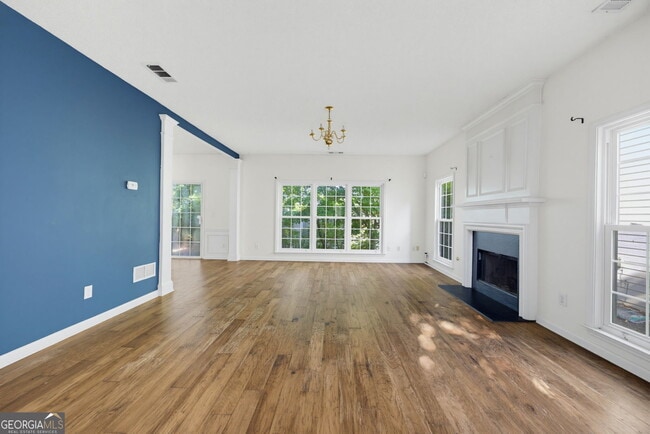 Building Photo - 2599 Alvecot Cir SE