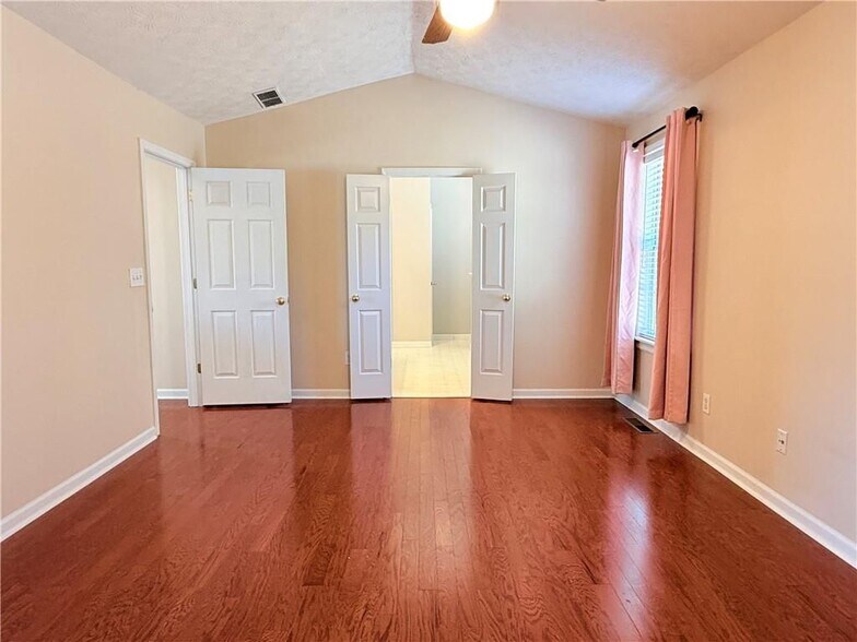 Building Photo - 975 Brushy Creek Ct