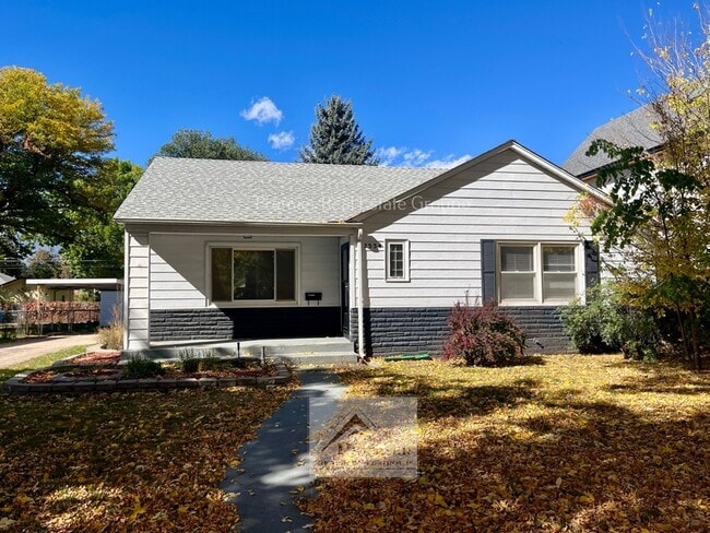 Primary Photo - 2334 N El Paso St