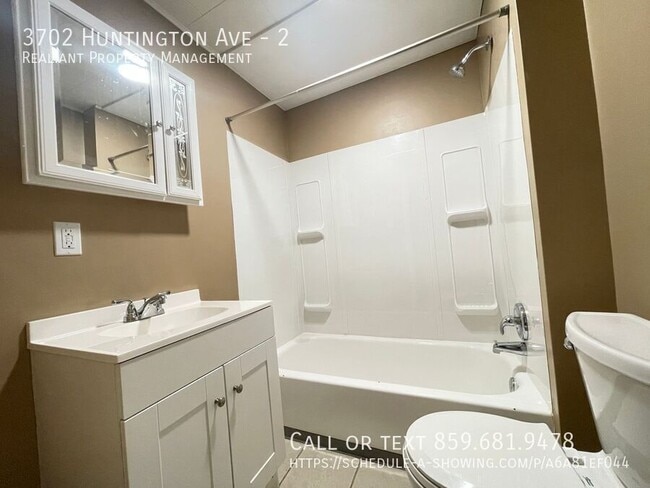 Building Photo - 3702 Huntington Ave