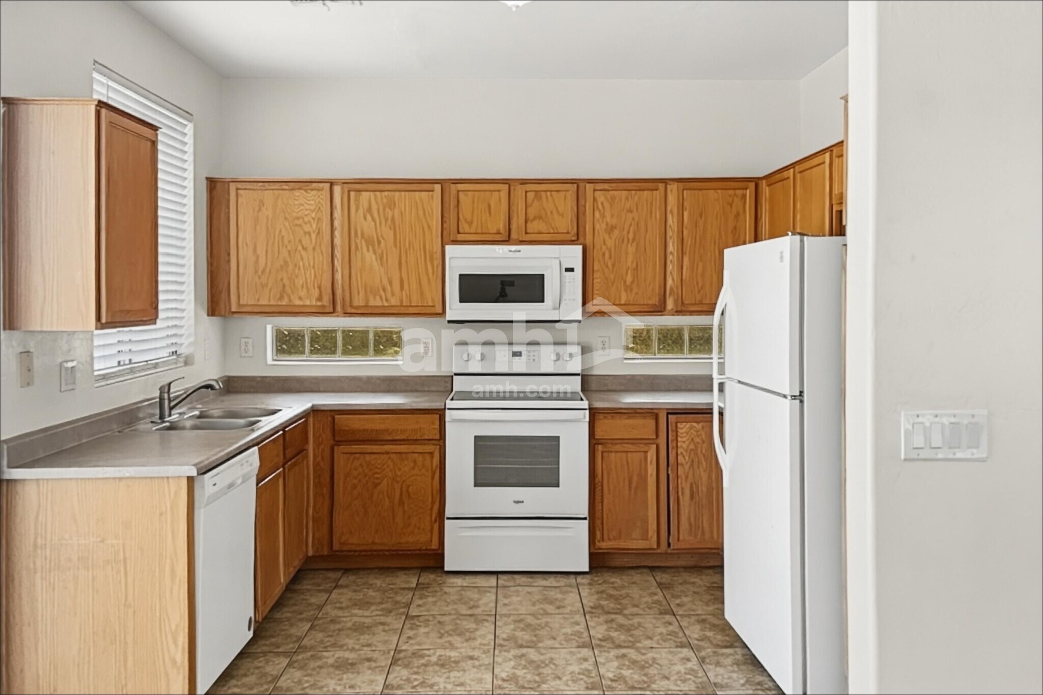 Building Photo - 1701 S 113th Dr