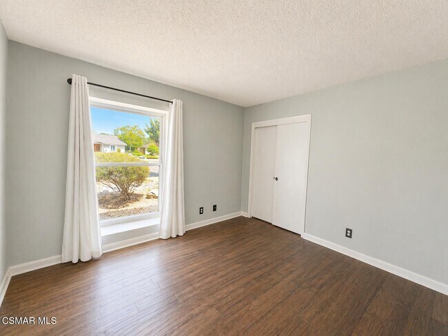 Building Photo - 3271 Rosehill Cir