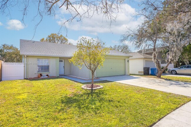 Building Photo - 1713 Brandon Trace Ave