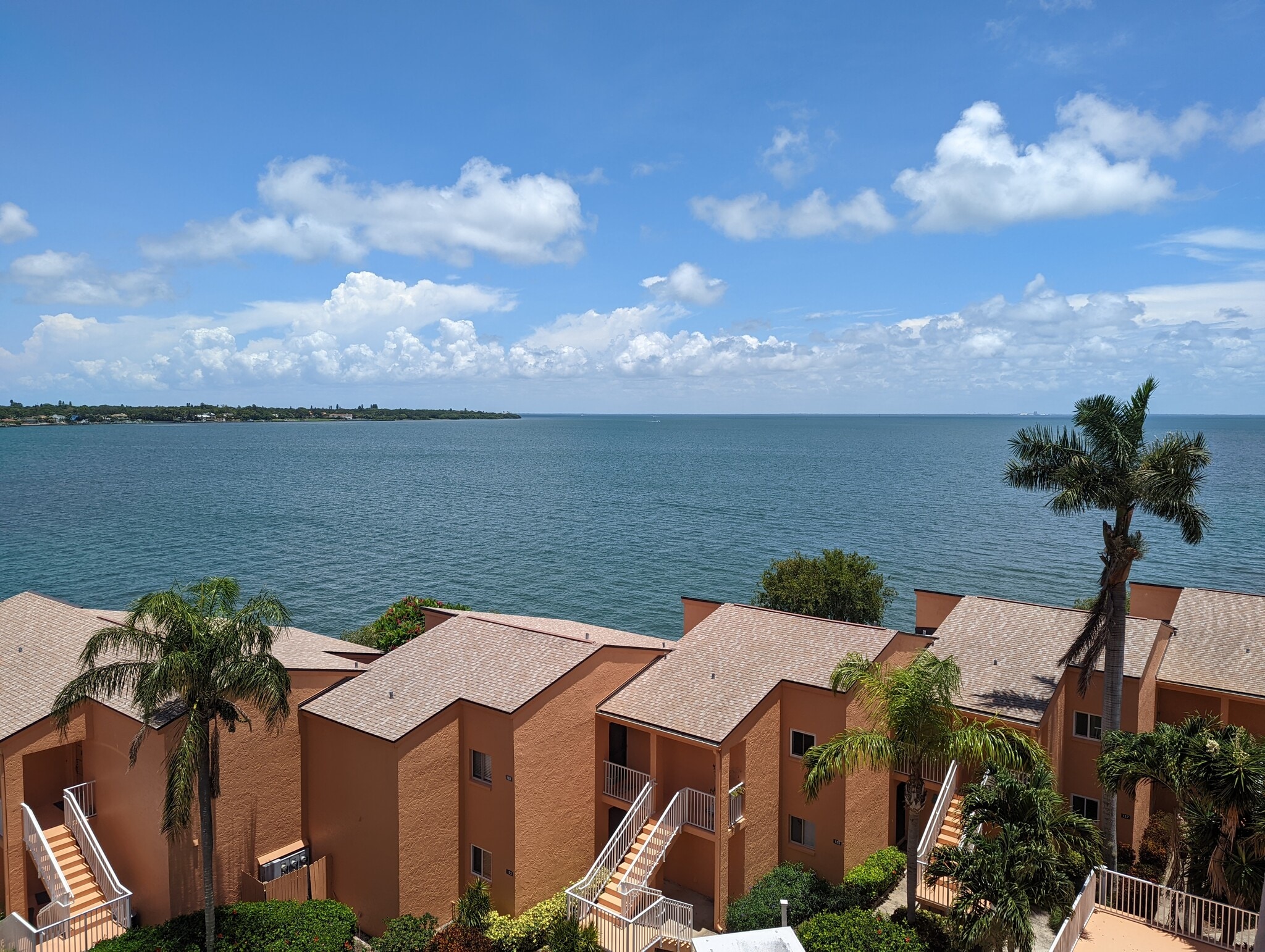 Building Photo - 7432 Sunshine Skyway Ln S