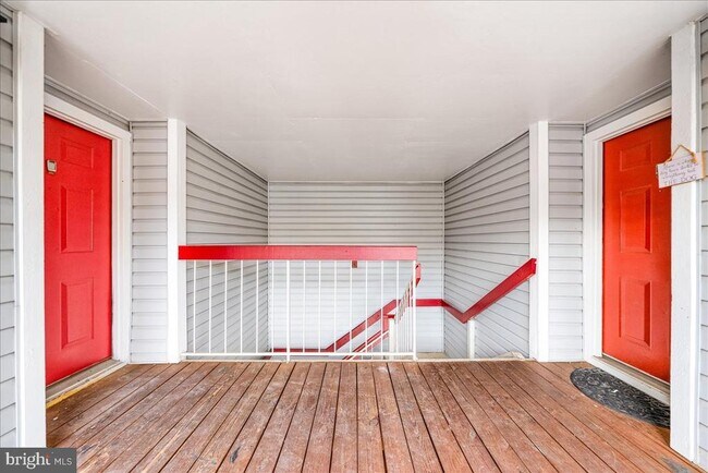 Building Photo - 9901 Boysenberry Way