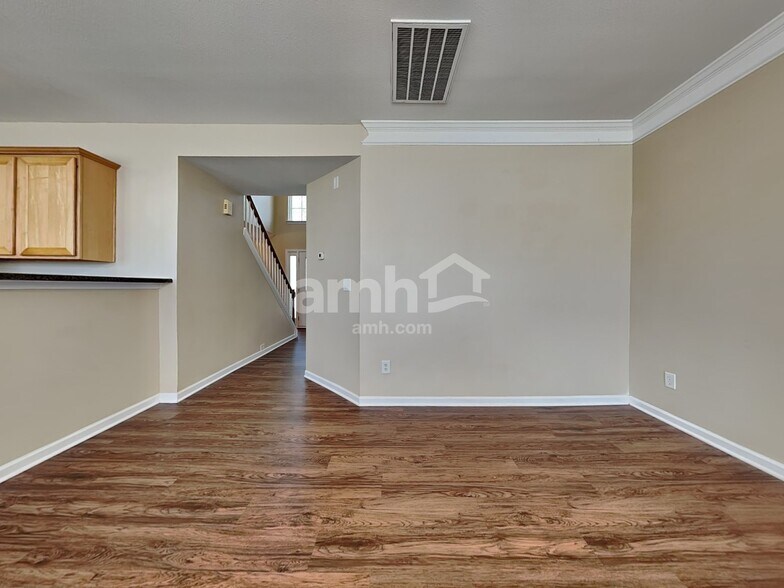 Building Photo - 8317 Rolling Meadows Ln