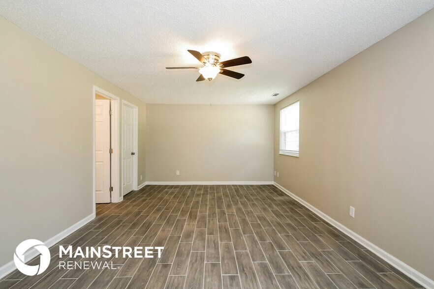 Building Photo - 8116 Ivy Falls Ct