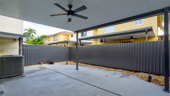 Building Photo - 14337 SW 135th Ave