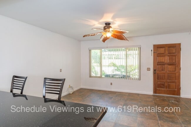 Building Photo - Beautiful 2 bedroom, 1.5 bath Townhouse wi...