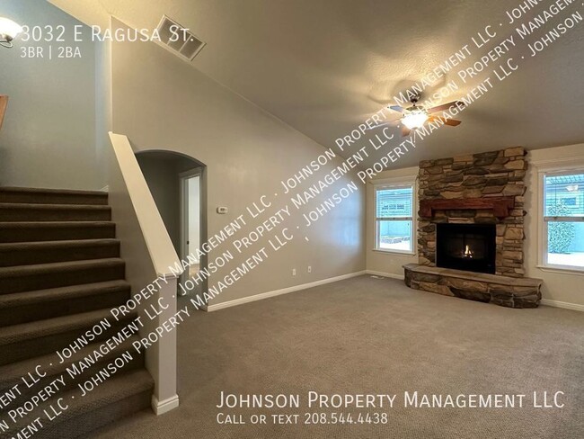 Building Photo - 3032 E Ragusa St