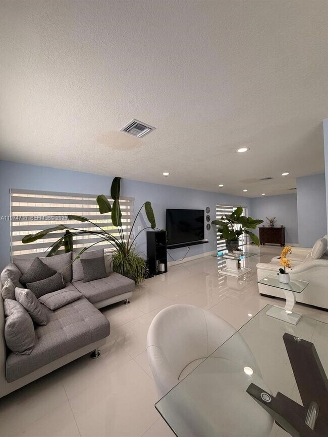 Building Photo - 1461 NW 137th St