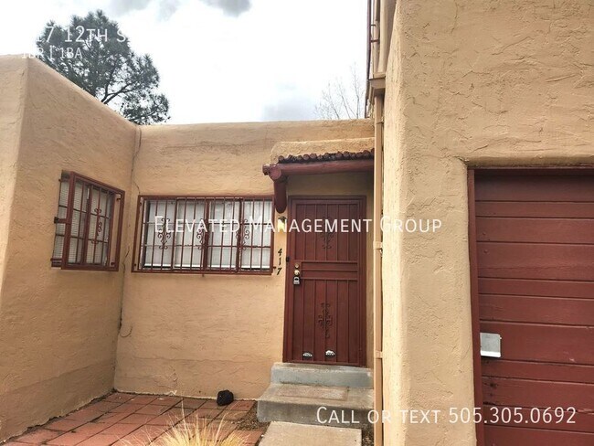 Building Photo - Super Cute, 1 Bedroom, 1 Bath Gem!  With G...