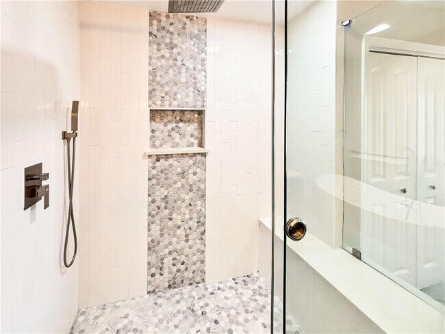 Building Photo - 4515 N Slope Cir