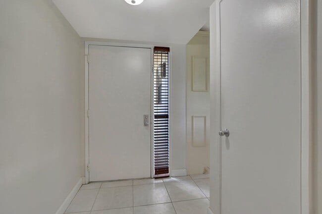 Building Photo - 5901 Camino Del Sol