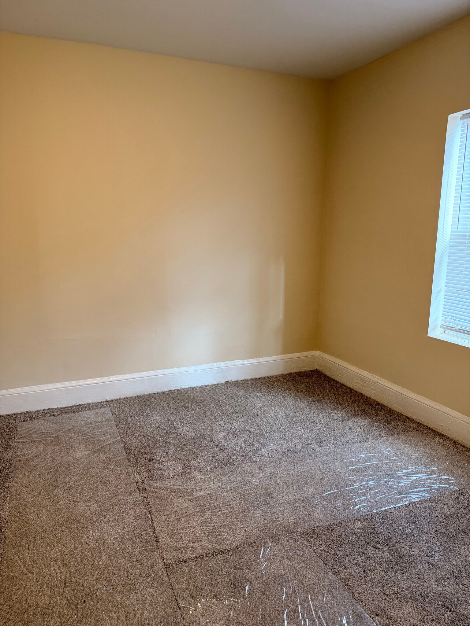 Bedroom - 735 Union St