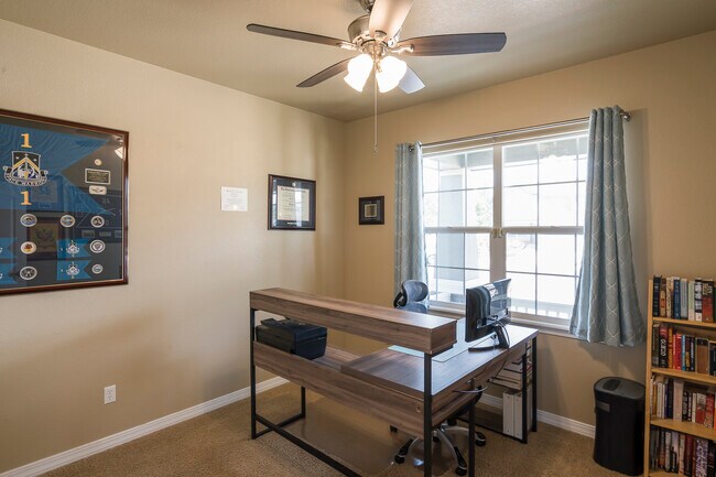 Building Photo - 7868 Renegade Hill Dr