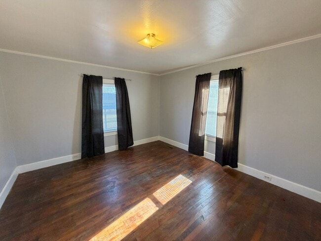 Building Photo - Statesville - Cool Springs - 2BD / 1 BA