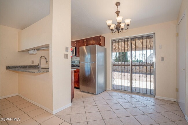 Building Photo - 11450 Sundrop Ct