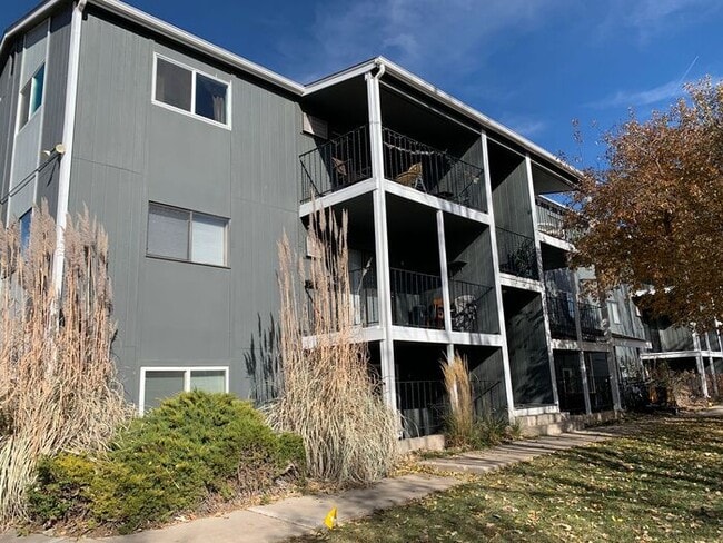 Building Photo - Great 2 Bedroom, 1 Bathroom Condo in Fort Collins, CO - On Spring Creek Trail Near Edora Park!
