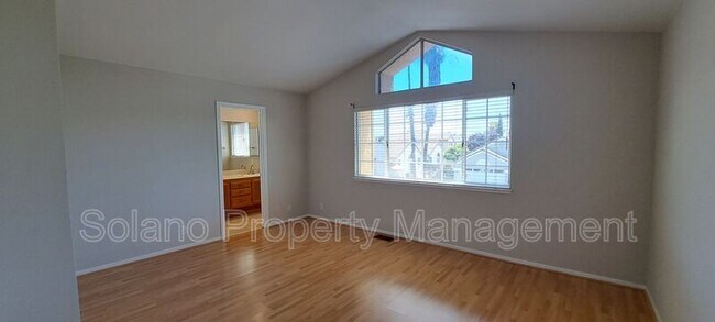 Building Photo - 320 Stamper Cir