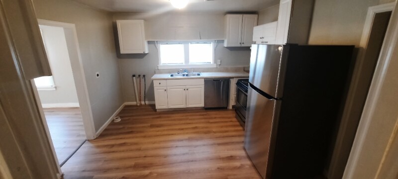 Building Photo - 1610 24th Ave N