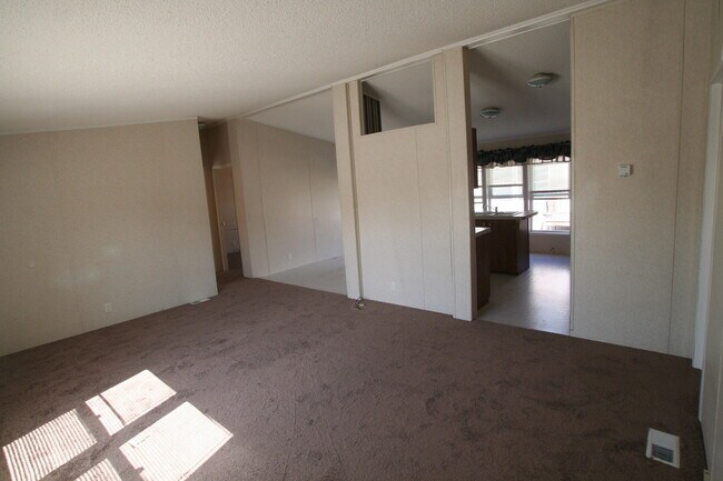 Building Photo - 2747 Olivine St