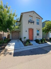 Building Photo - Available Soon 3-Bedroom Home in One of Cl...
