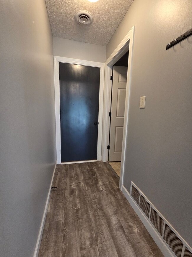 Building Photo - Gorgeous Corner lot Home for Rent!