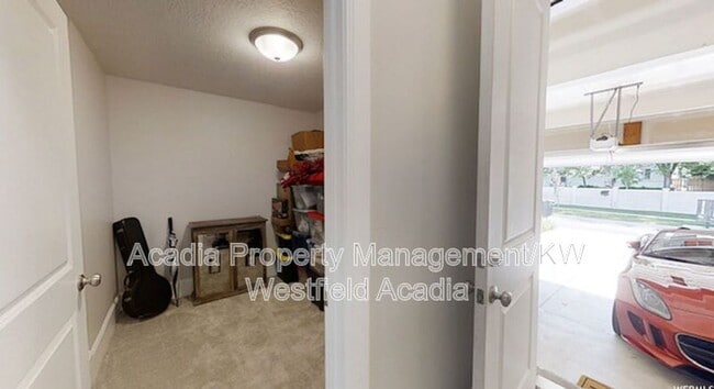 Building Photo - 3713 N 60 E