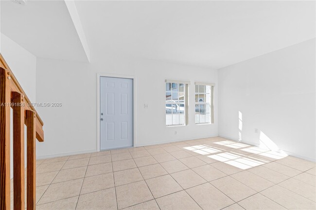 Building Photo - 365 NW 109th Ave