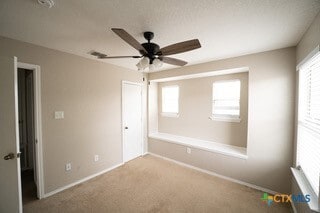 Building Photo - 5757 Columbia Dr
