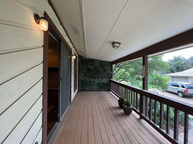 Building Photo - 116 Dawn