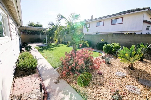 Building Photo - 6064 Lawrence St