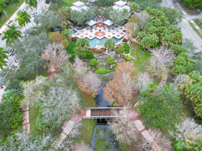 Building Photo - 120 Sparrow Dr