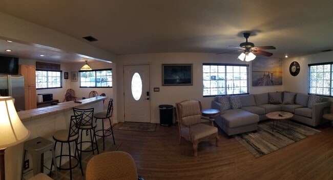 Building Photo - SLO Tropical Private Bungalow ideally located close to Cal Poly!