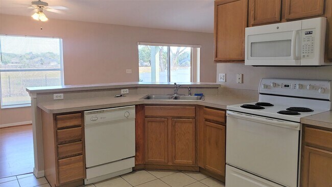 Building Photo - ~ 3/2 ~ Louisa Pointe ~ Crenshaw Circle ~ ...