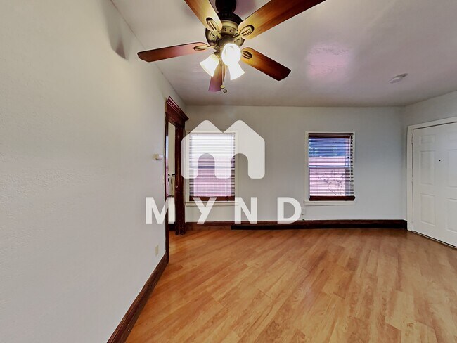 Building Photo - 1624 P St Apt 2