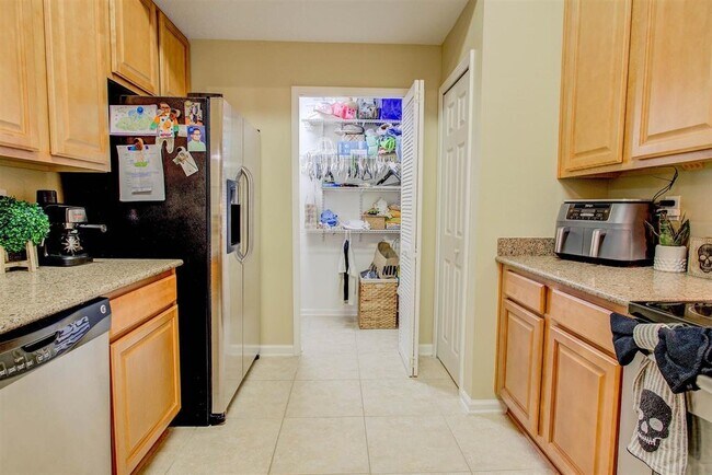 Building Photo - 2344 Golden Lake Loop