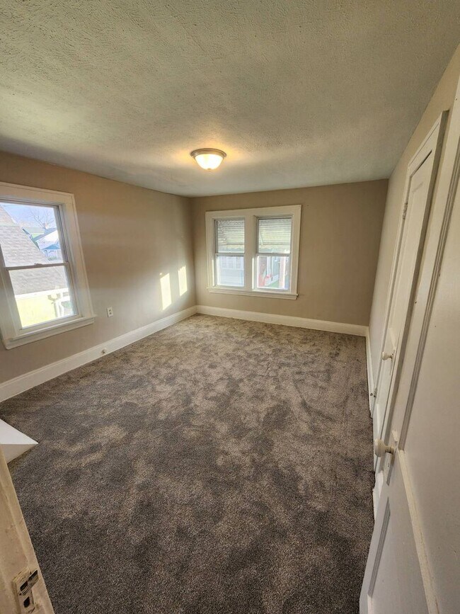 Building Photo - Beautiful 3-Bedroom Home for Rent – Perfect for Families!
