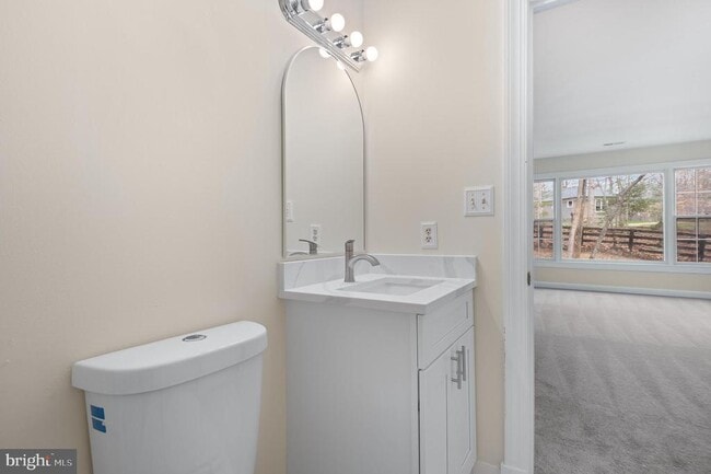 Building Photo - 13620 Canal Vista Ct