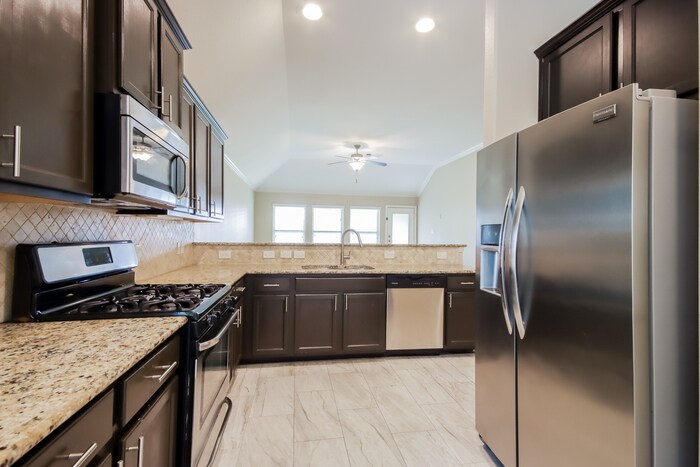Building Photo - 23130 Mestina Knoll Dr