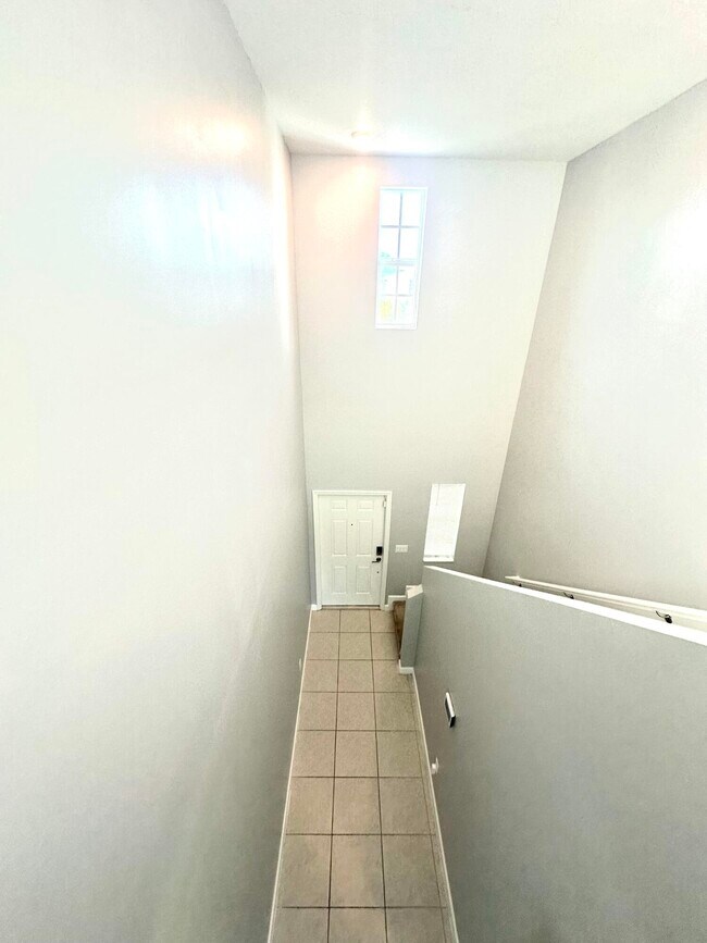 Building Photo - 4518 Dow Ln