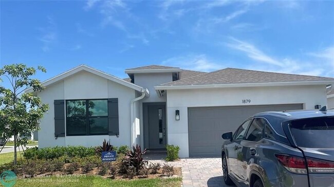 Building Photo - 1879 NE Ocean Dunes Dr