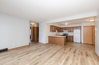 Building Photo - 603 Bakertown Dr